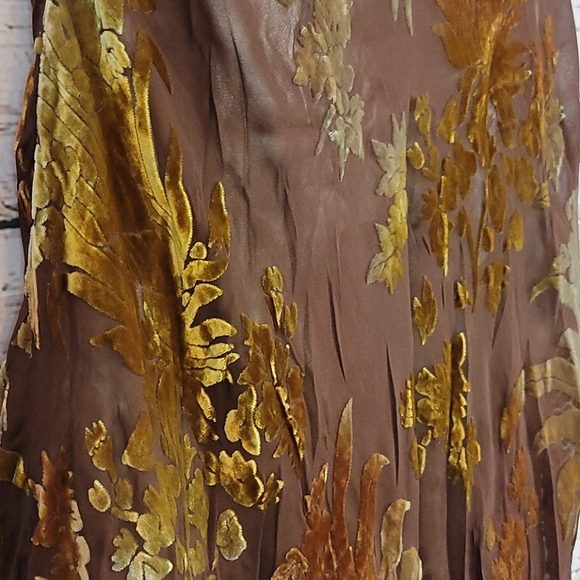 🆕️ Belly Basics Floral Burnout Dress - Picture 5 of 10